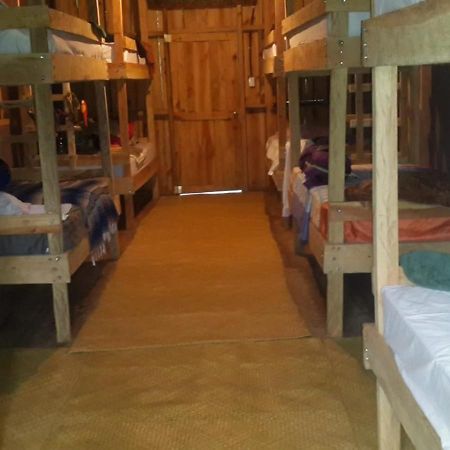 Hostal Azul Del Lago Agua Azul Bagian luar foto